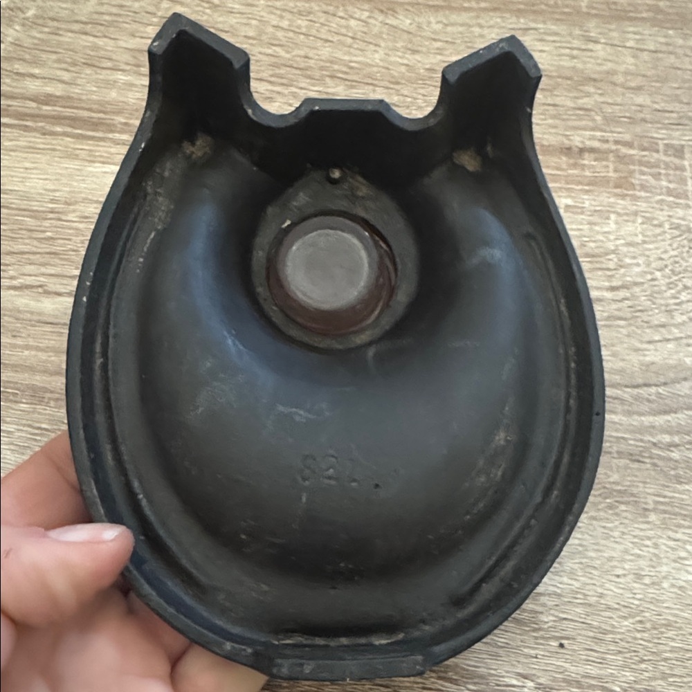 Antique Cast Iron Jockey Cap and Horseshoe Inkwell - Picture 3 of 3